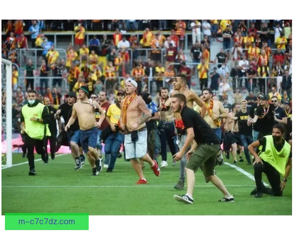 国王杯冲突亚马尔怒斥莫利纳场