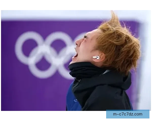 冬奥滑雪带手机受伤原因大揭秘